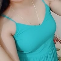 isha_sharma2002