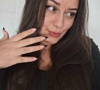 Larissa4U