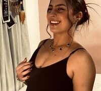 mia_fox4