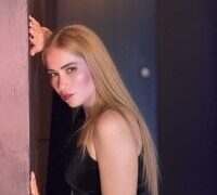 reinahot-699