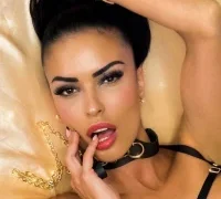 Helena_Karel