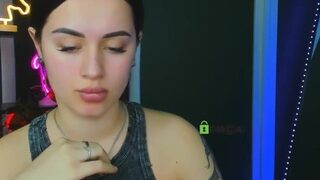 lara-moon