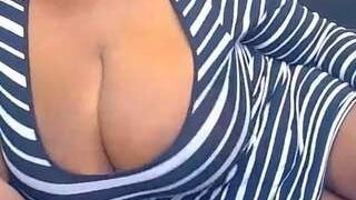 sexyboobs44dd